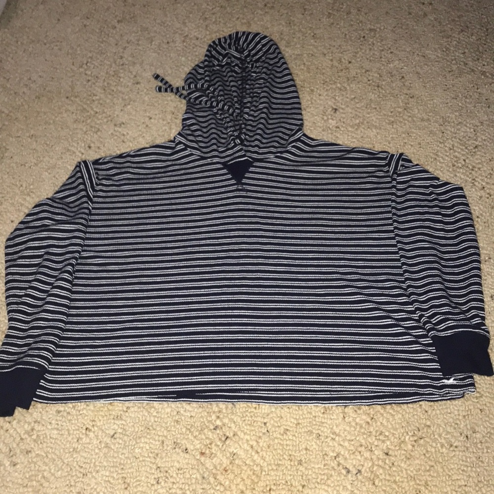 cropped holister hoodie